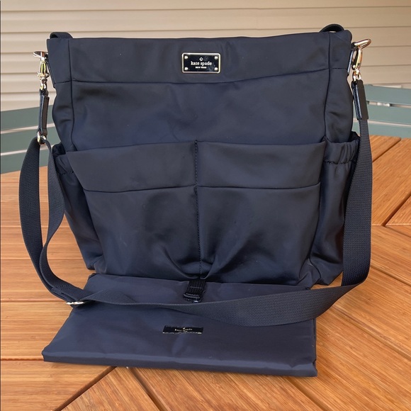 Kate Spade Adamson Black Nylon Diaper/Crossbody Bag with changing pad - Picture 1 of 12